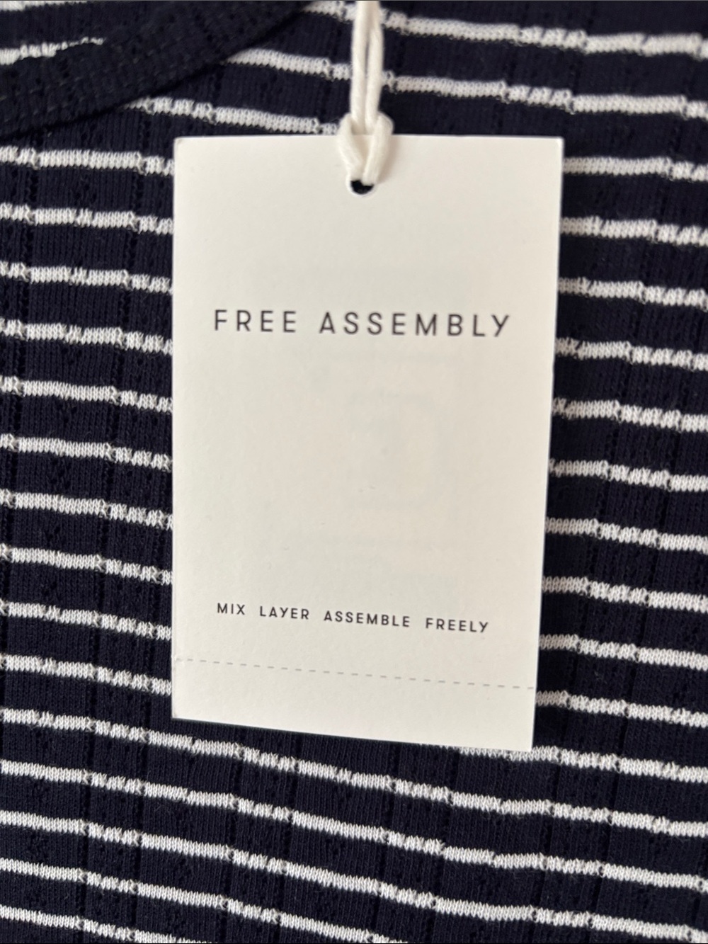 NWT FREE ASSEMBLY Short Sleeve Crew Neck Tops Bundle (4) SZ XXL-20 - Picture 7 of 13